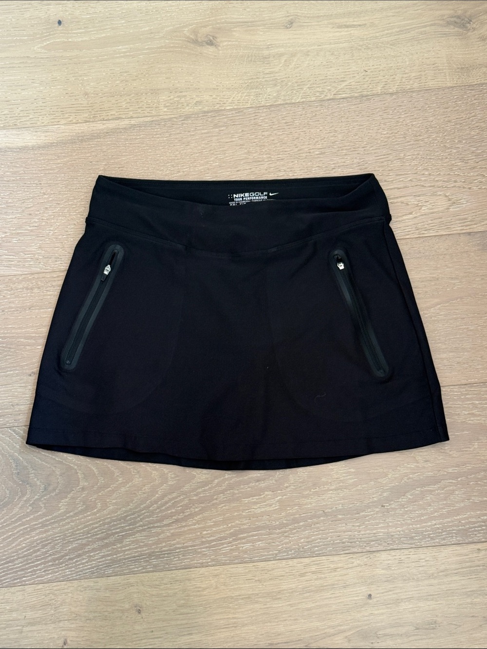 Nike Black Athletic Golf Skort with Zip Pockets and Built-In Shorts